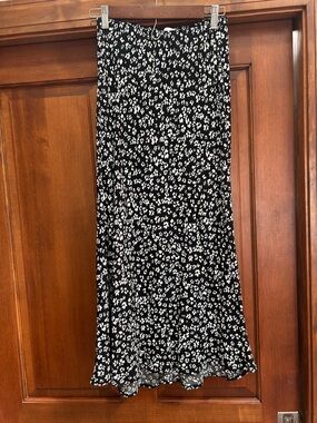 Be Cool Black and White Floral Maxi Skirt - Sleek Feminine Style